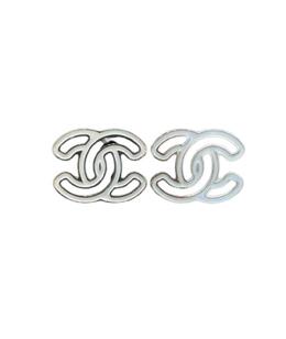 CHANEL: Серьги 