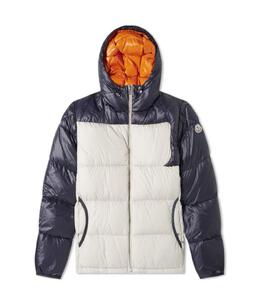 MONCLER: Пуховик 