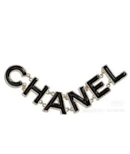 CHANEL: Брошь 