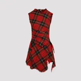 Alexander Mcqueen: Красное платье 