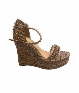 CHRISTIAN LOUBOUTIN: Босоножки 