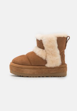 UGG: Ботинки 