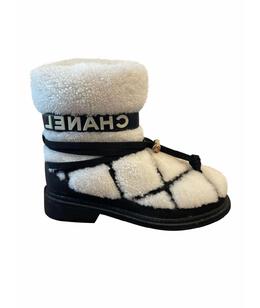 CHANEL: Ботинки 