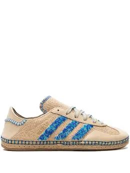 adidas: Кроссовки  Gazelle цвета хаки
