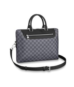 LOUIS VUITTON: Портфель 