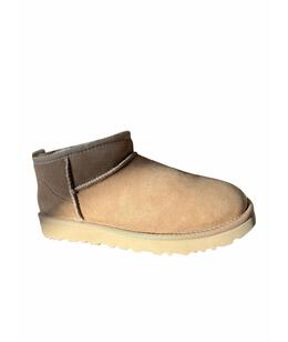 UGG AUSTRALIA: Бежевые сапоги 