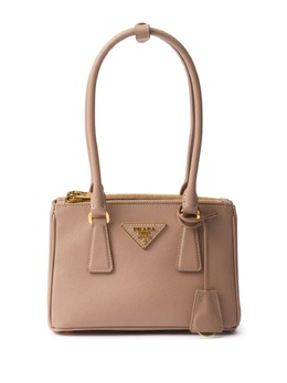 Prada: Бежевая сумка 