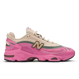 New Balance: Розовые кроссовки 