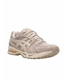 ASICS: Кроссовки 