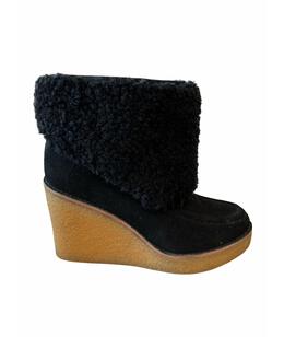 UGG AUSTRALIA: Ботинки 