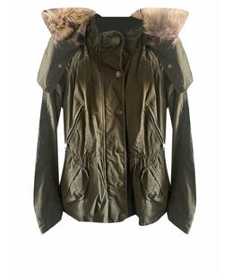 BURBERRY: Куртка 