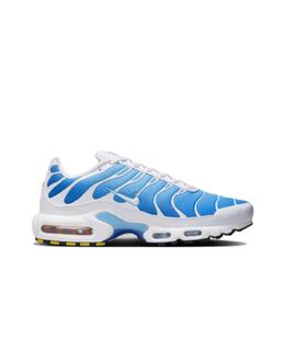 NIKE: Кроссовки 
