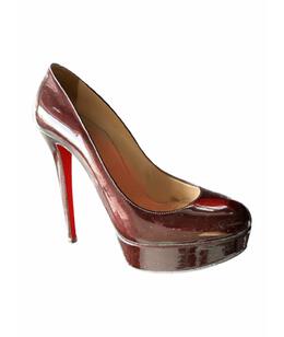 CHRISTIAN LOUBOUTIN: Бордовые туфли 