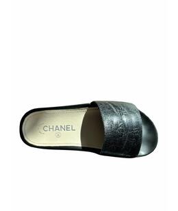 CHANEL: Чёрные шлёпанцы 