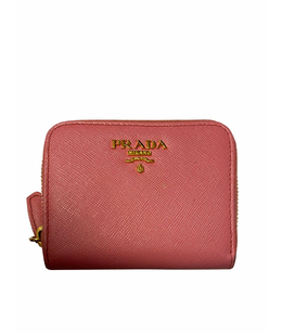 PRADA: Обложка 