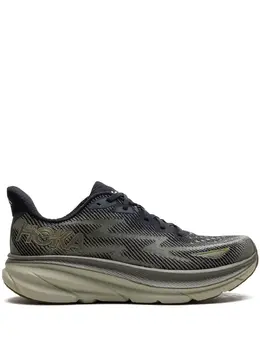 HOKA: Чёрные кроссовки 