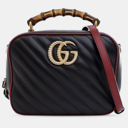 Gucci: Чёрная сумка  GG Marmont