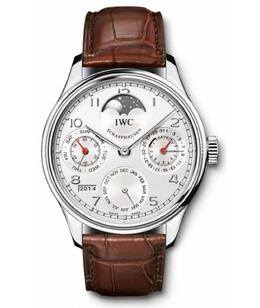 IWC Schaffhausen: Часы 