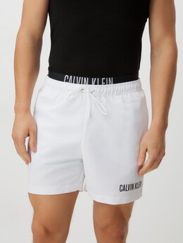 Calvin Klein: Белые шорты 