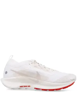 Nike: Белые кроссовки  Trail