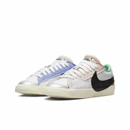 NIKE: Белые кроссовки  Blazer Low