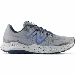 New Balance: Серые кроссовки 