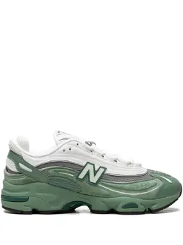 New Balance: Зелёные кроссовки 