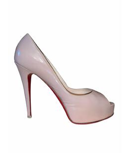 CHRISTIAN LOUBOUTIN: Бежевые туфли 