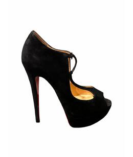 CHRISTIAN LOUBOUTIN: Чёрные туфли 