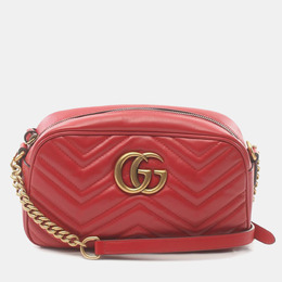 Gucci: Красная сумка через плечо  GG Marmont