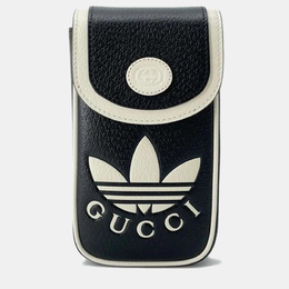 Gucci: Чёрная сумка 