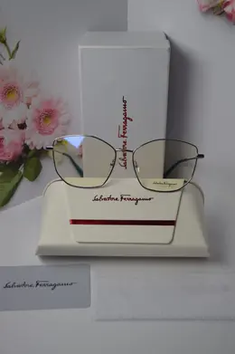 Salvatore Ferragamo: Очки 