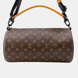 Louis Vuitton: Чёрная сумка 