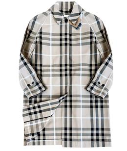BURBERRY: Куртка 