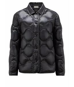 MONCLER: Зимняя куртка 