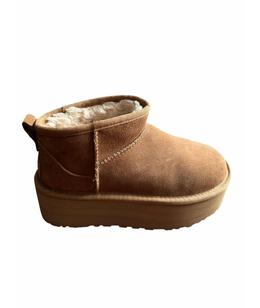 UGG AUSTRALIA: Ботинки 