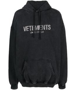 VETEMENTS: Толстовка с вышивкой 