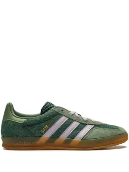 adidas: Зелёные кроссовки  Gazelle Indoor