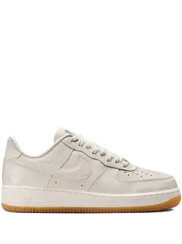 Nike: Белые кроссовки  Air Force 1