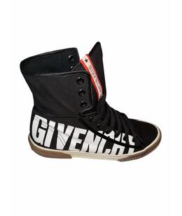 GIVENCHY: Кеды 