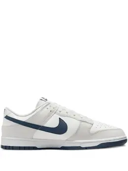 Nike: Белые кроссовки  Dunk Low