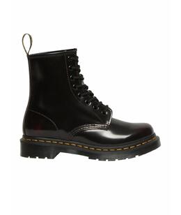 DR. MARTENS: Красные ботинки 