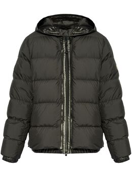 Moncler: Чёрная куртка 