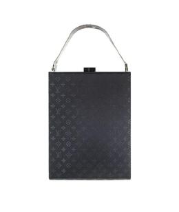 LOUIS VUITTON: Клатч 