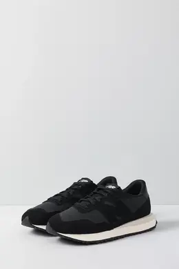 New Balance: Чёрные кроссовки 