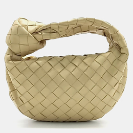 Bottega Veneta: Бежевая сумка  BV