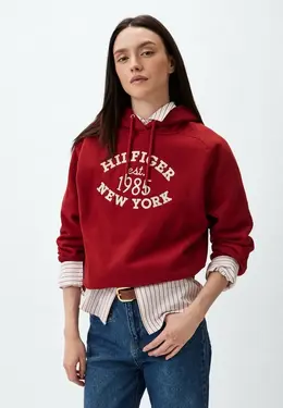 Tommy Hilfiger: Красная толстовка 