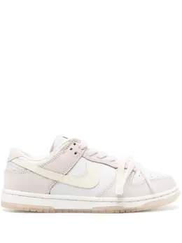 Nike: Светлые кроссовки  Dunk Low