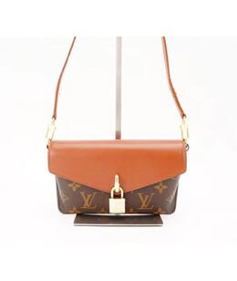 LOUIS VUITTON: Сумка 