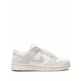 NIKE: Серебристые кроссовки  Dunk Low